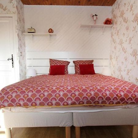 Le Galaveyson Bed & Breakfast Le Grand-Serre Ngoại thất bức ảnh